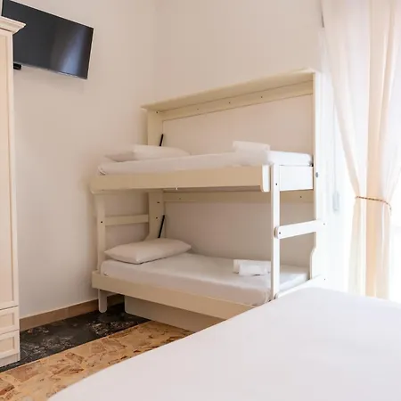 Πανσιόν Tombolata